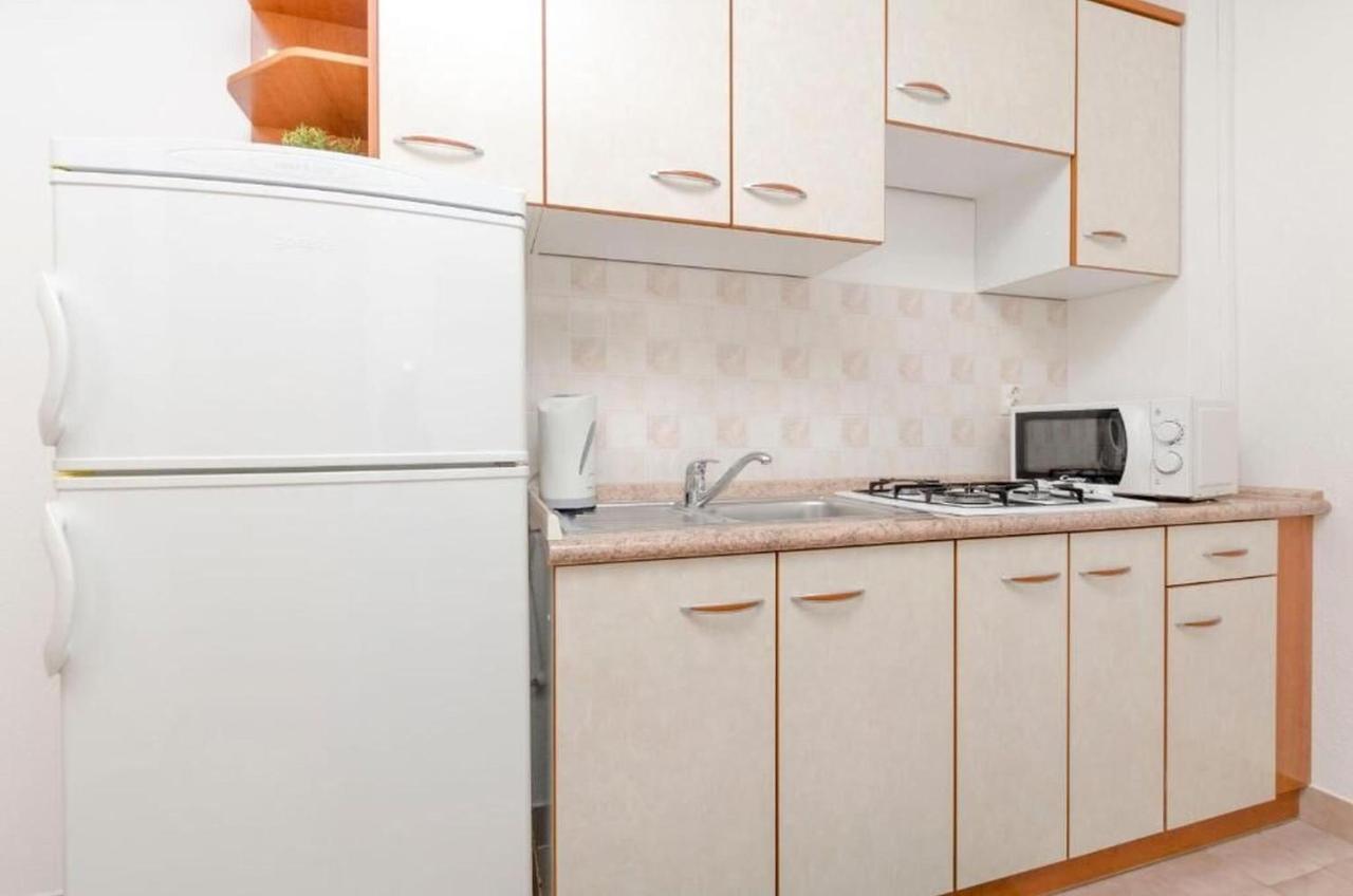 Apartments Spavalo Pag Town Bagian luar foto