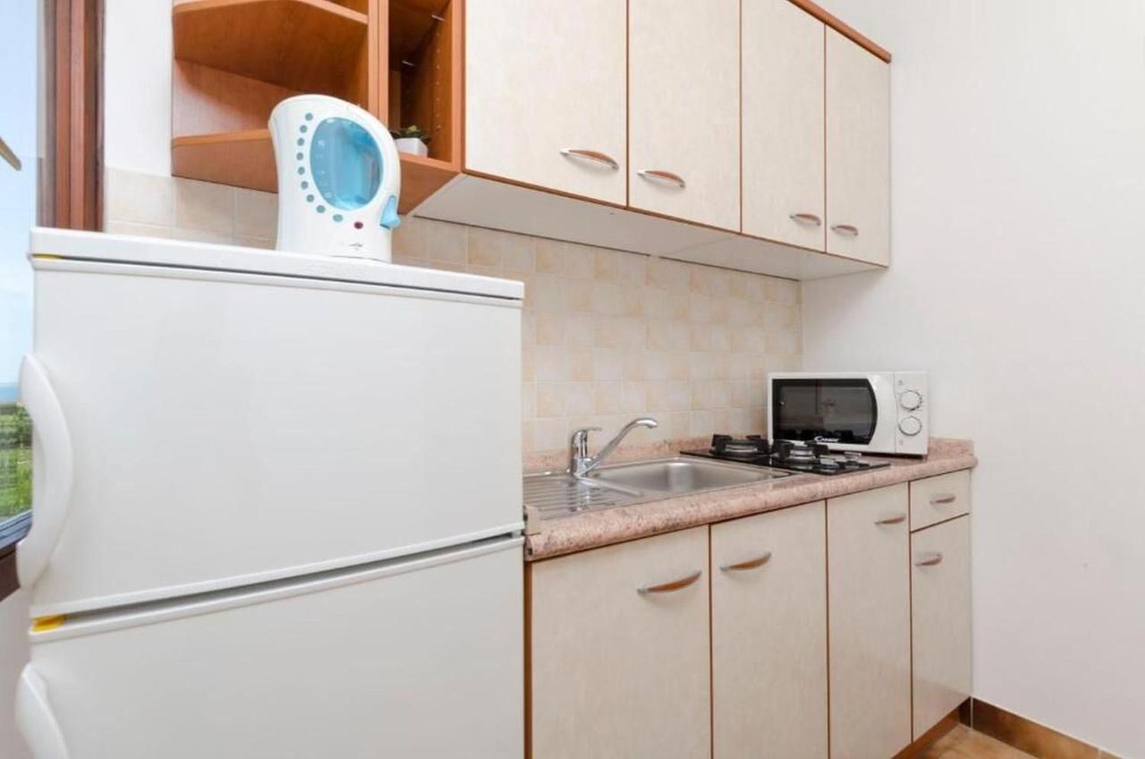 Apartments Spavalo Pag Town Bagian luar foto