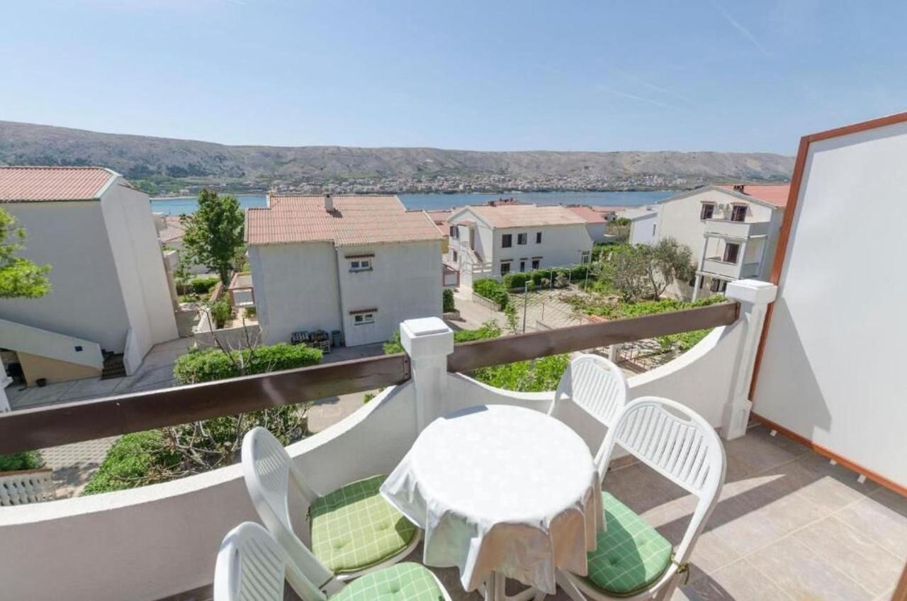 Apartments Spavalo Pag Town Bagian luar foto