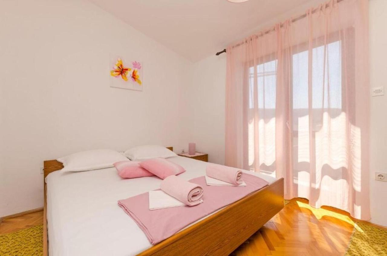 Apartments Spavalo Pag Town Bagian luar foto