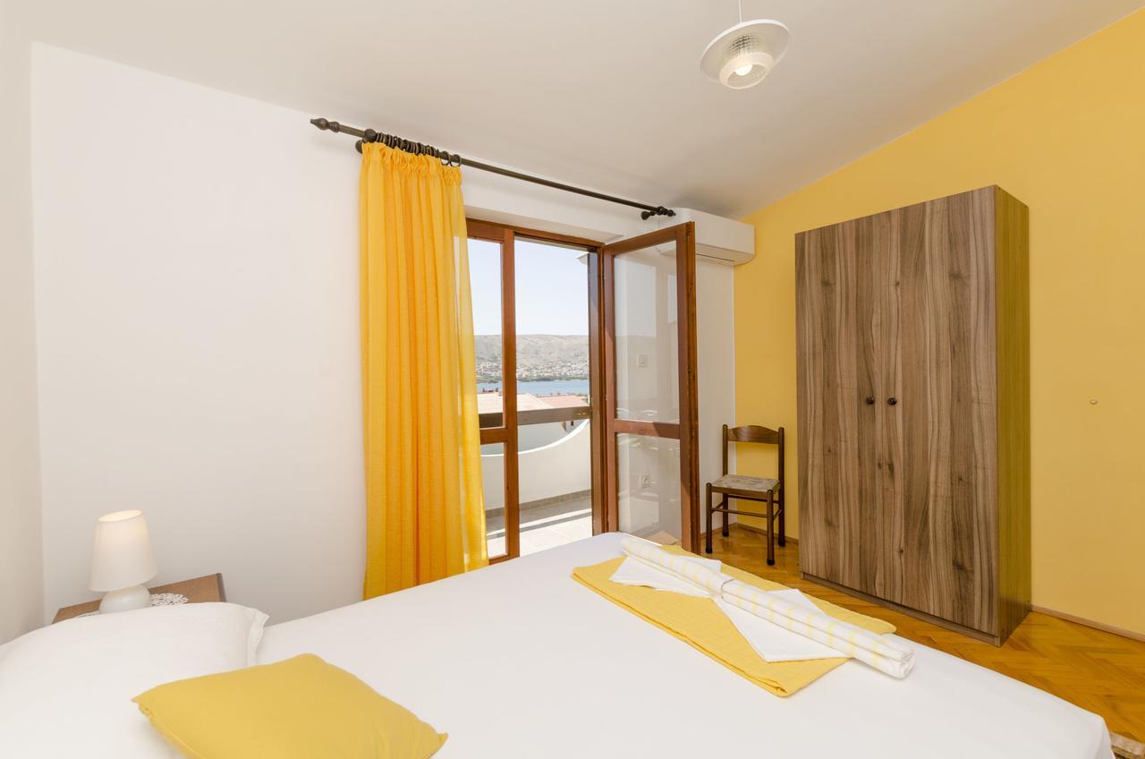 Apartments Spavalo Pag Town Bagian luar foto