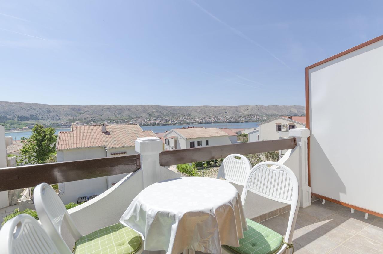 Apartments Spavalo Pag Town Bagian luar foto