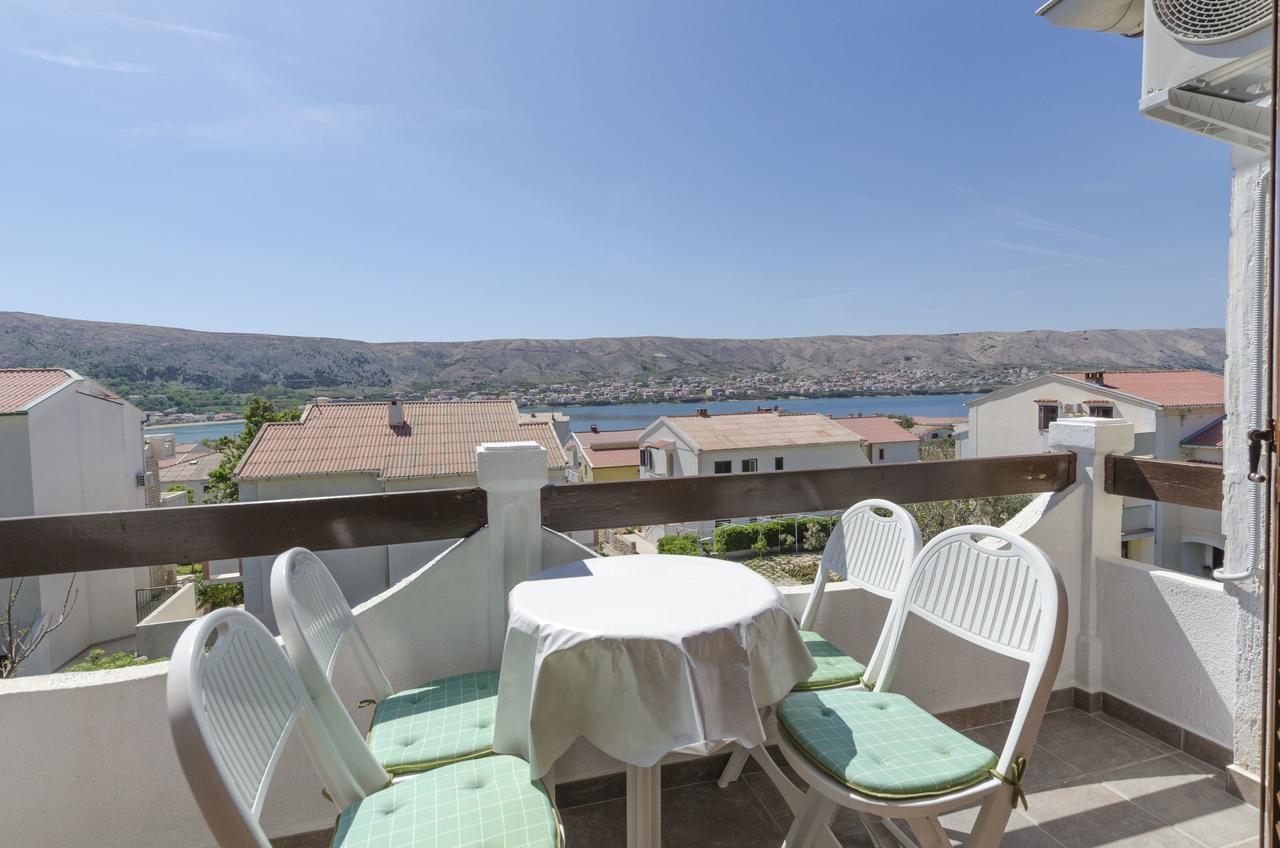 Apartments Spavalo Pag Town Bagian luar foto