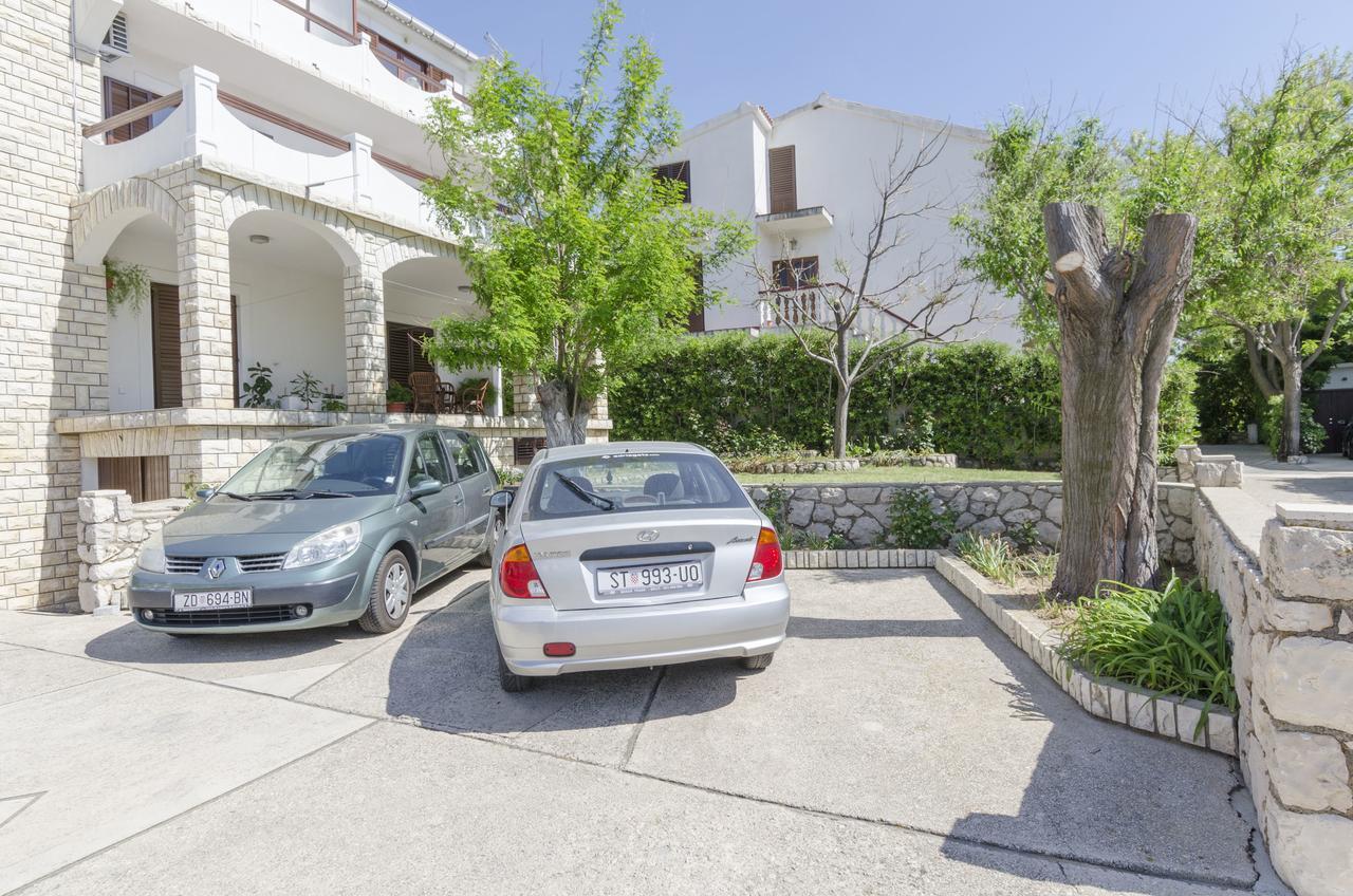 Apartments Spavalo Pag Town Bagian luar foto
