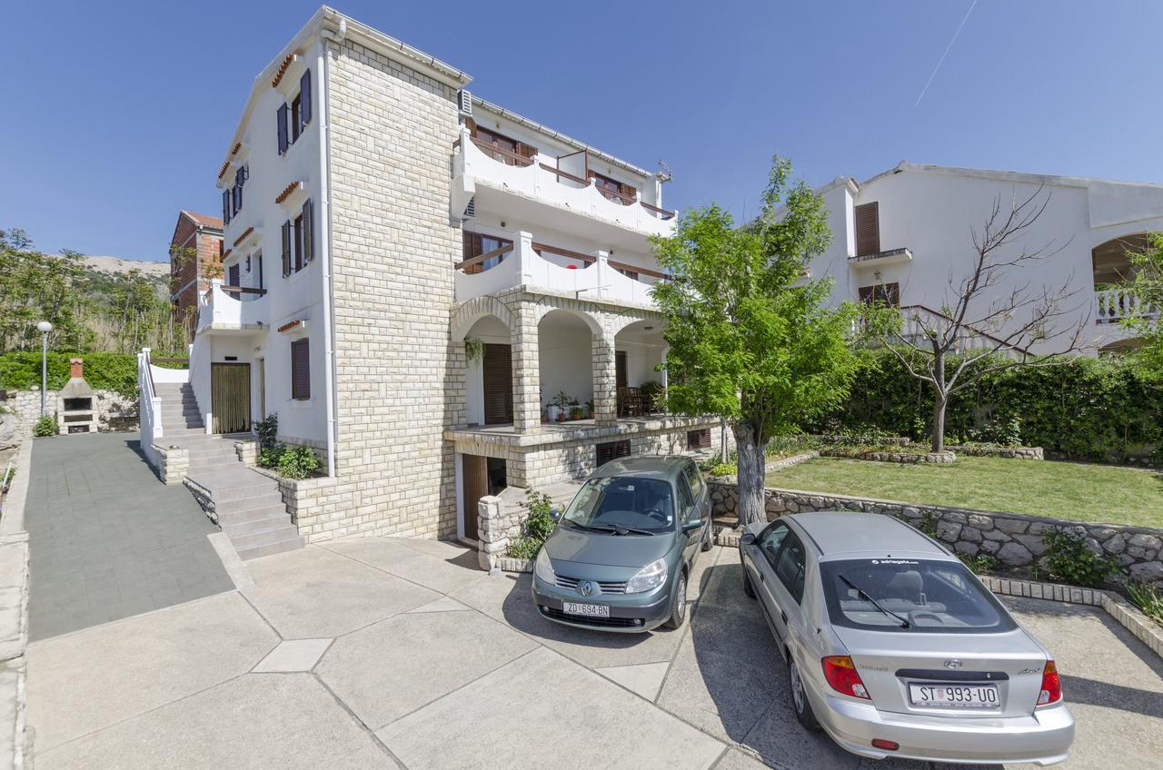 Apartments Spavalo Pag Town Bagian luar foto