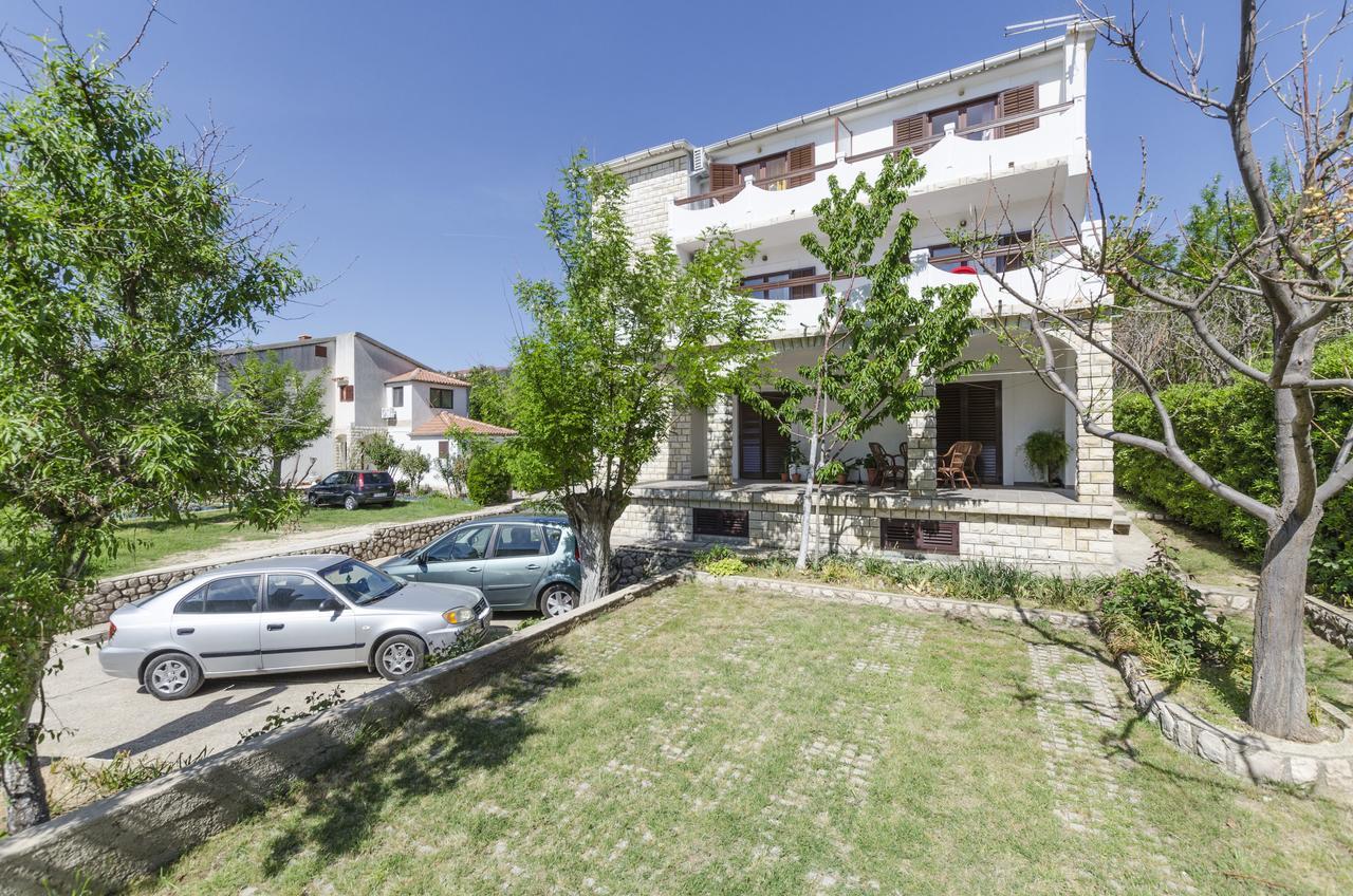 Apartments Spavalo Pag Town Bagian luar foto